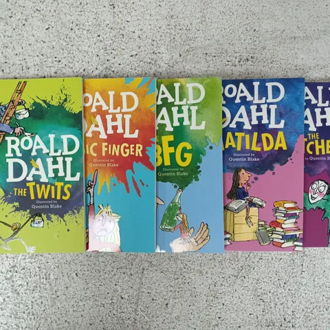 SET OF 5 ROALD DAHL BOOKS TO INCLUDE THE BFG, MATILDA, THE WITCHES, ETC