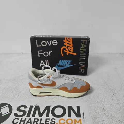 NIKE TRAINERS – MEN'S, GREY/ORANGE ACCENTS (BOXED) - UK SIZE 5