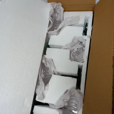 BOX OF 4 GLASSES