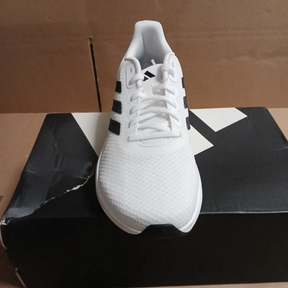 ADIDAS WHITE KNIT RUNNER SNEAKERS WITH BLACK THREE-STRIPES BOXED SIZE 7.5