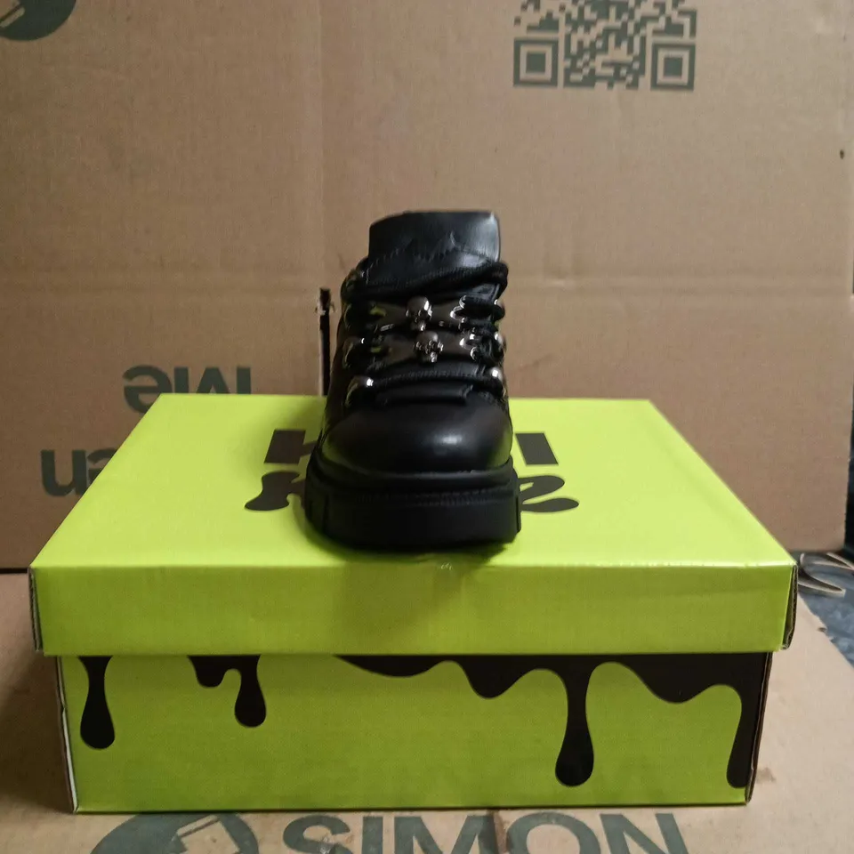 KOI KIDZ LIL RIMO CORE TRAINERS BLACK SIZE 12