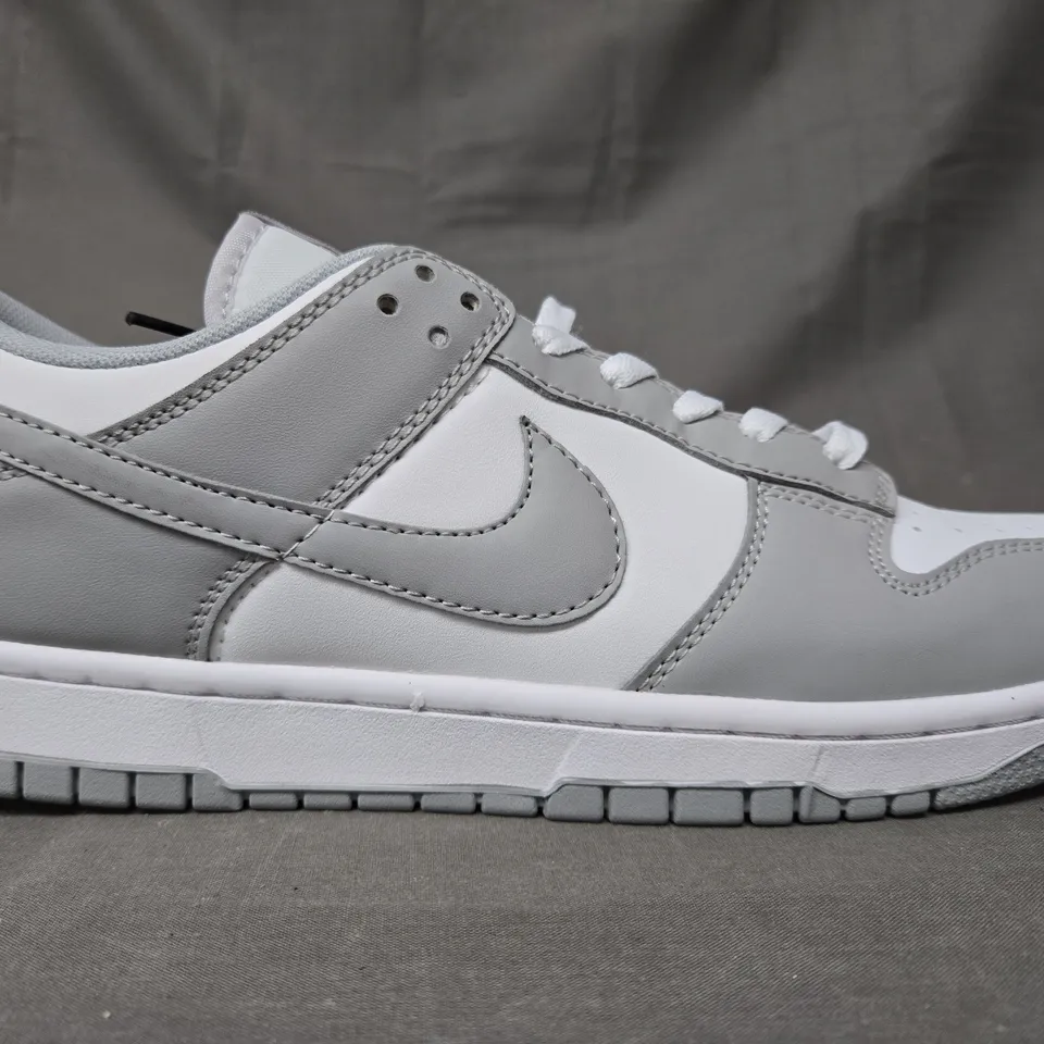 PAIR OF NIKE SHOES IN GREY/WHITE UK SIZE 9