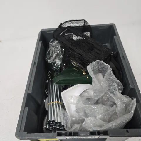 TOTE OF APPROXIMATELY 14 ASSORTED ITEMS TO INCLUDE: ROTATING PROJECTOR LAMP
