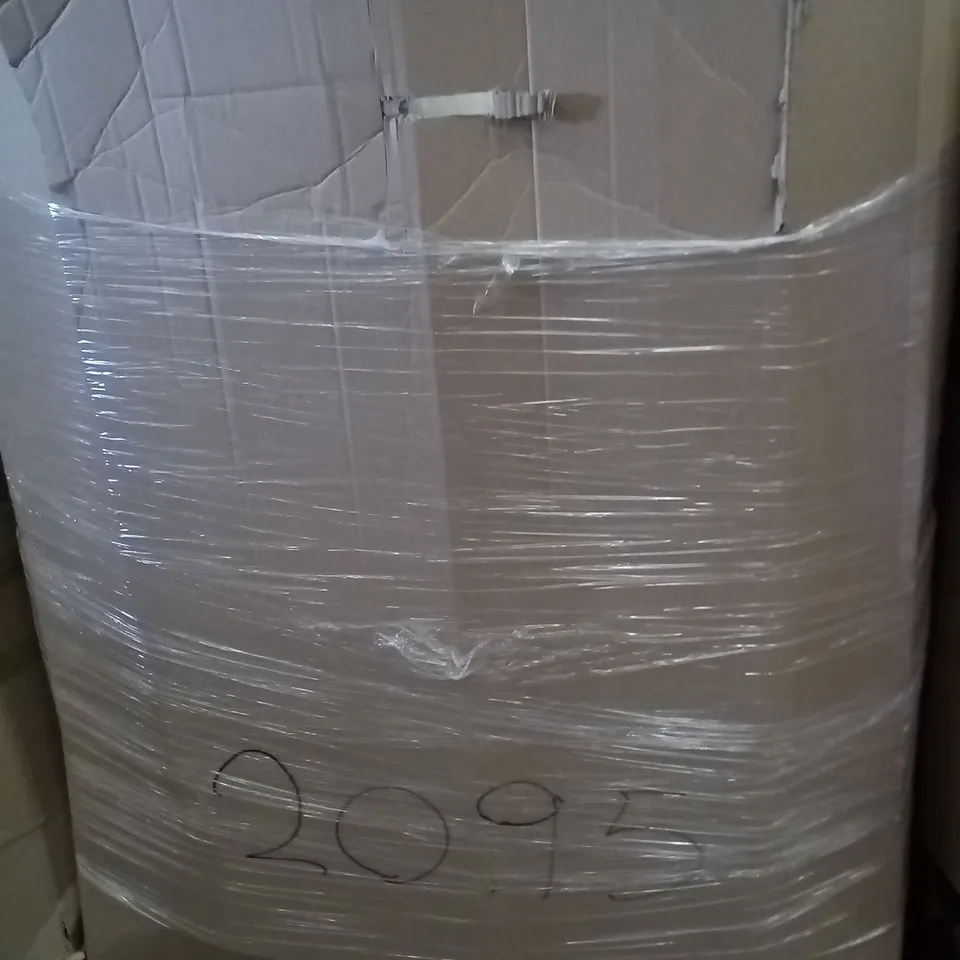 PALLET OF ASSORTED ITEMS INCLUDING KING-SIZE QUILT, ELVIROS MEMORY FOAM CERVICAL PILLOW, FLEXI HOSE, TRAVEL PILLOW, AMERIERGO FOOT REST, GRANDMA SHARK HOSE