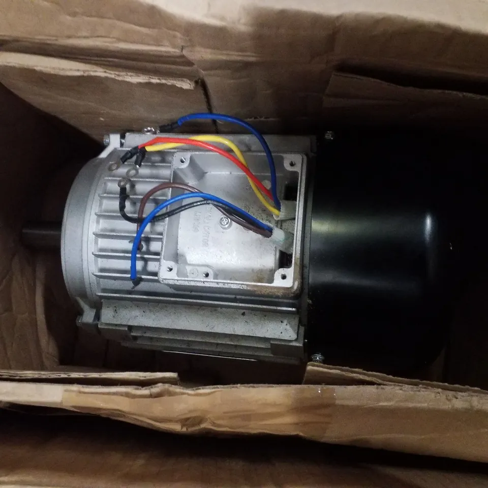 CLARKE 3HP SINGLE PHASE 2-POLE MOTOR (230V)