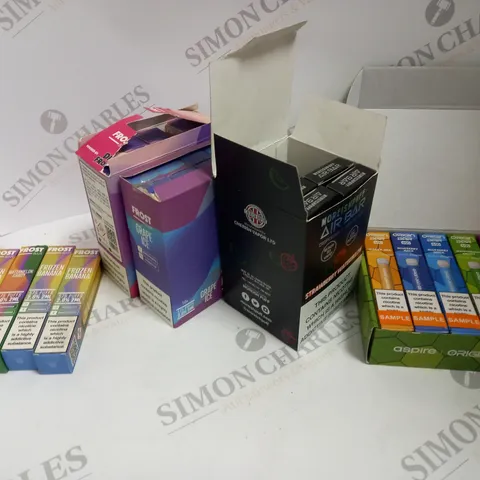 BOX OF APPROXIMATELY 30 ASSORTED DISPOSABLE VAPES IN VARIOUS FLAVOURS
