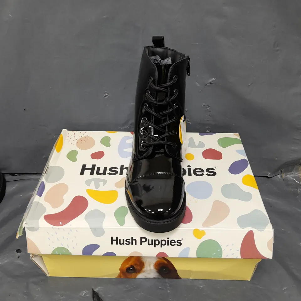 BOXED PAIR OF HUSH PUPPIES CHILDRENS LAUREN PATENT BOOTS - 3