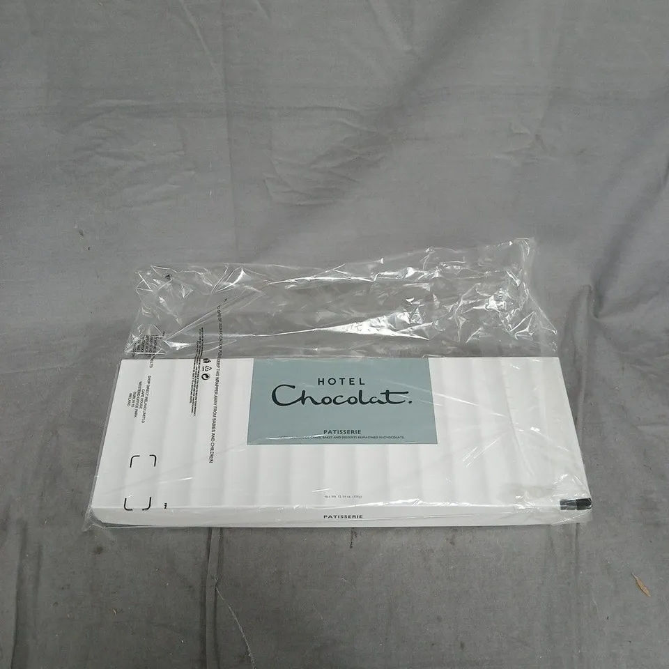 HOTEL CHOCOLAT PATISSERIE SLEEKSTER – CHOCOLATE SELECTION