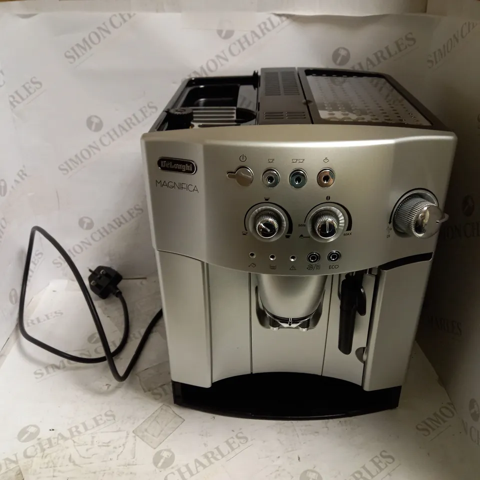 DEHLONGHI MAGNIFICA BEAN TO CUP COFFEE MAKER 