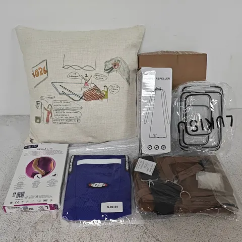 LOT OF APPROXIMATELY 15 ASSORTED HOUSEHOLD ITEMS TO INCLUDE FILLED CUSHIONS, COMPRESSION BAND AND FLY REPELLER