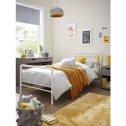 BOXED FREDDIE WHITE METAL SINGLE BEDFRAME 