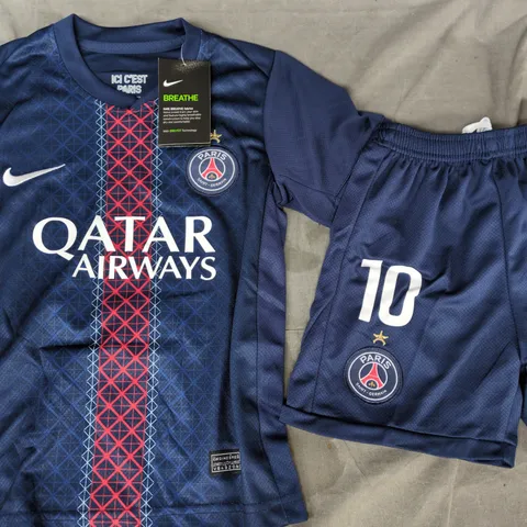 NIKE KID'S PARIS SAINT GERMAIN FOOTBALL KIT SIZE 20 - O.DEMBÉLÉ NUMBER 10