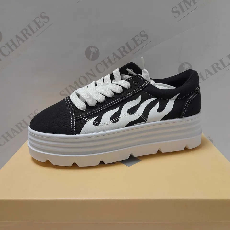KOI THE FURIES FLAMED CHUNKY BLACK TRAINERS - SIZE 5