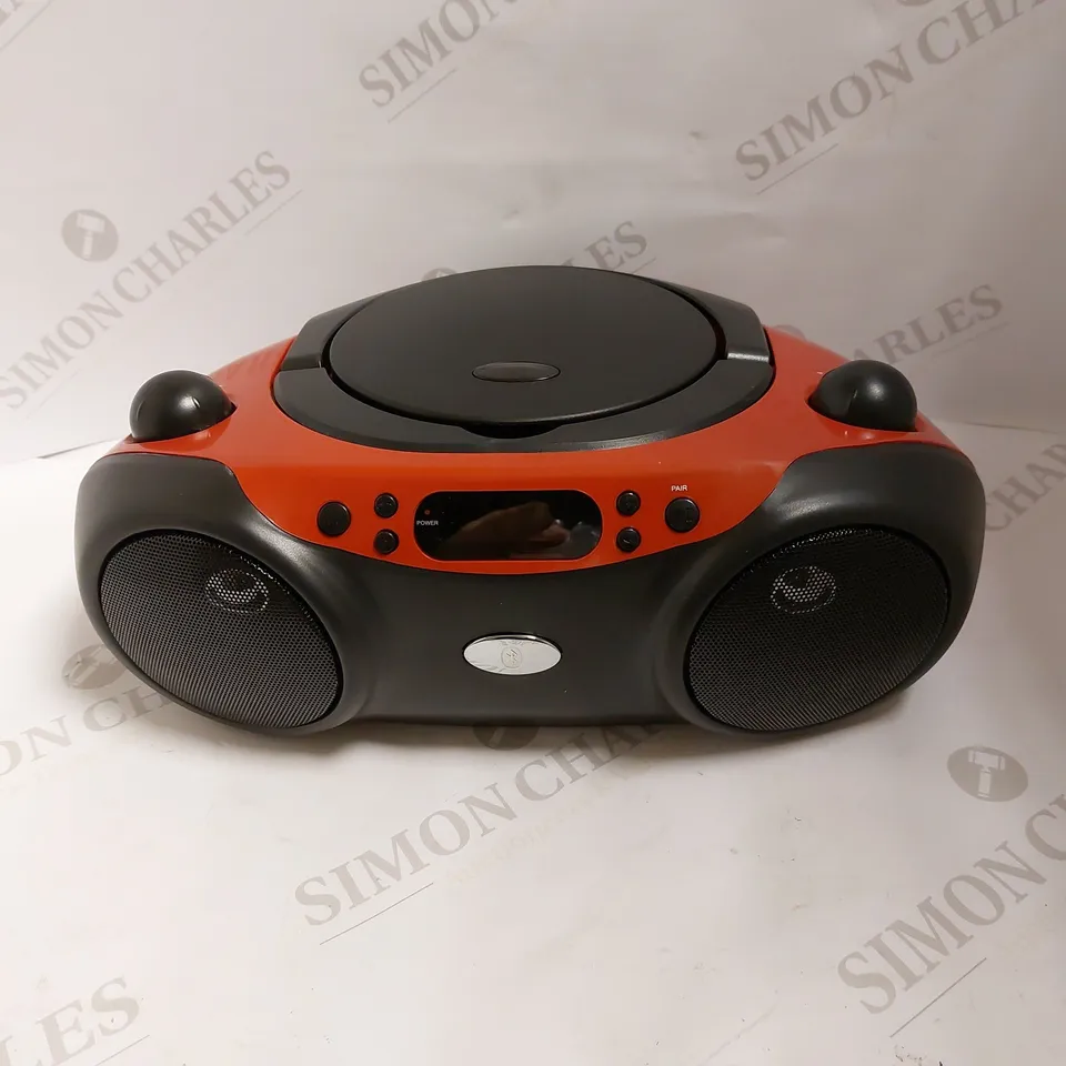 BLUETOOTH CD BOOMBOX