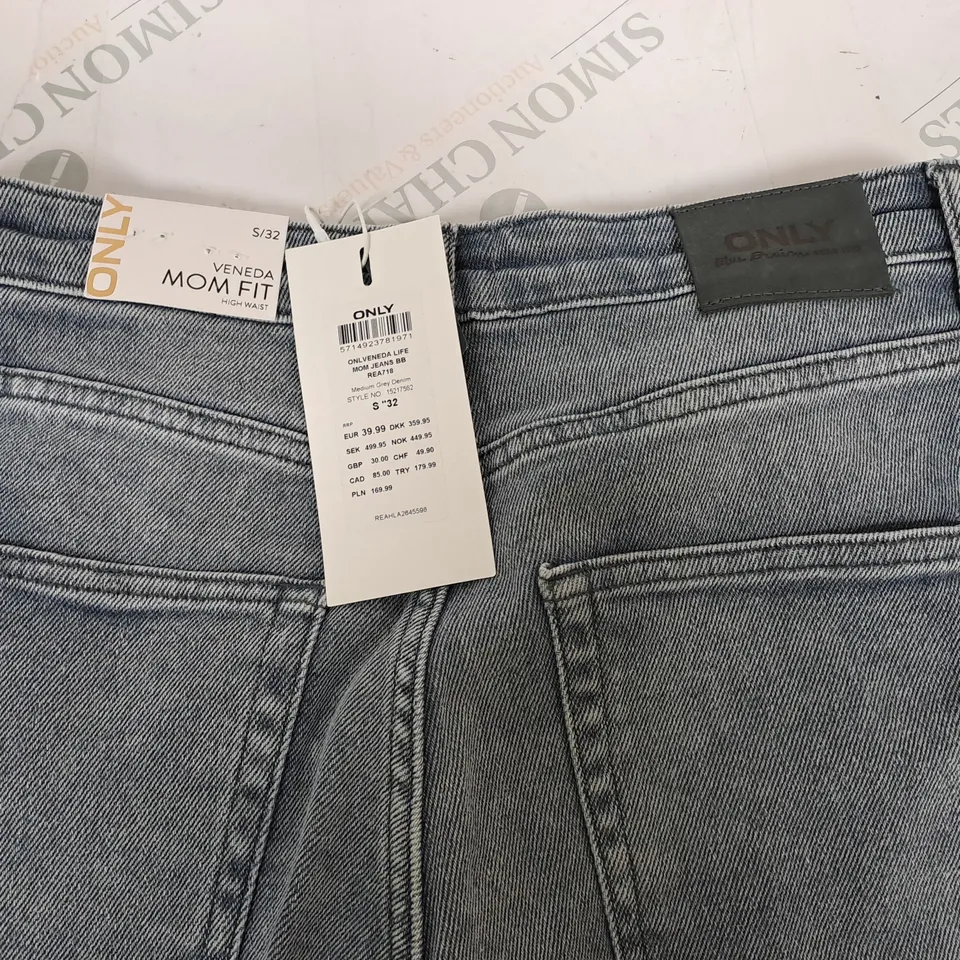 ONLY VENEDA MOM FIT HIGH WAIST JEANS - S/32