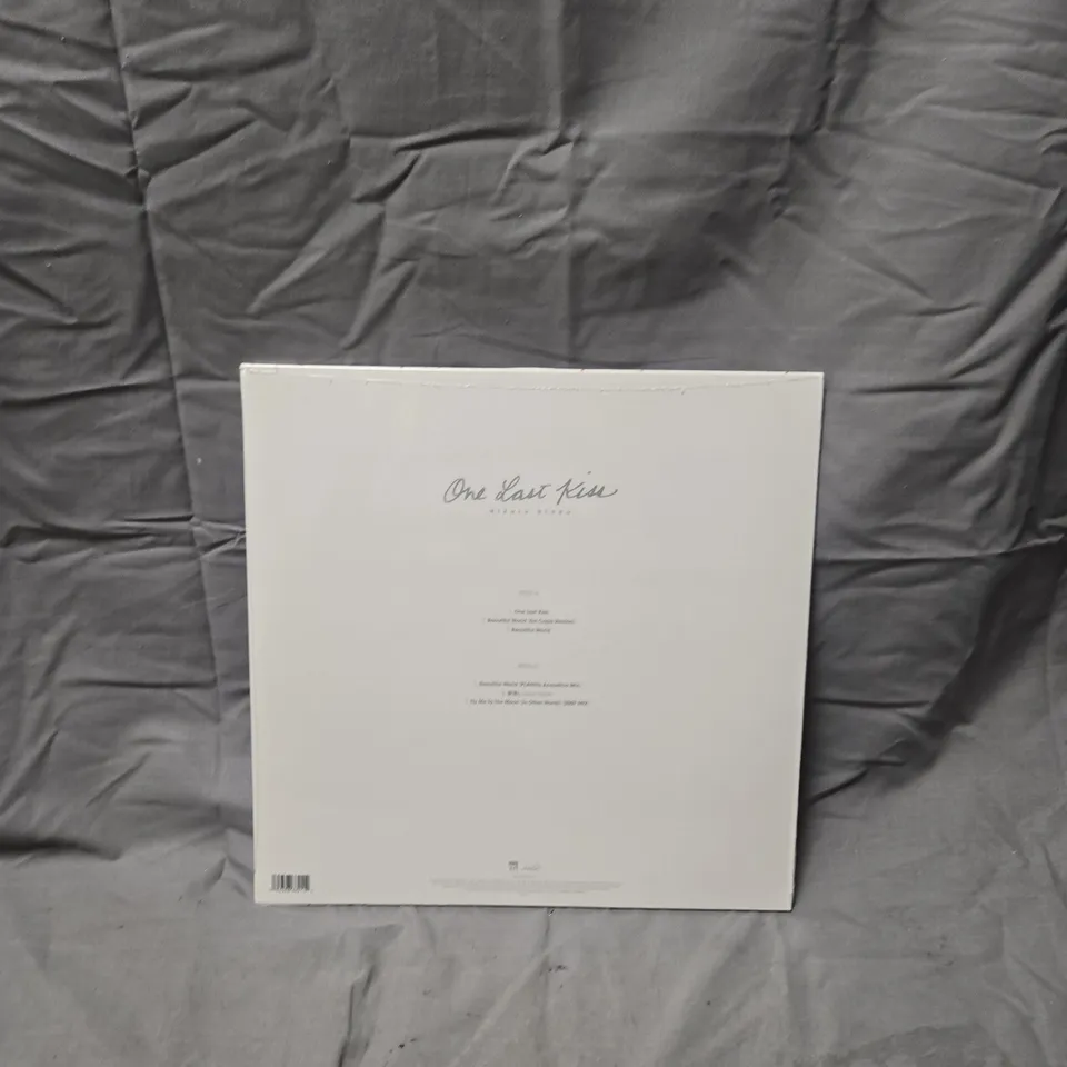 SEALED HIKARU UTADA – ONE LAST KISS (CRYSTAL BLUE VINYL, TRANSLUCENT)