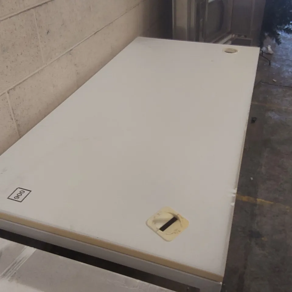 WHITE OFFICE DESK WITH INTEGRATED DRAWER