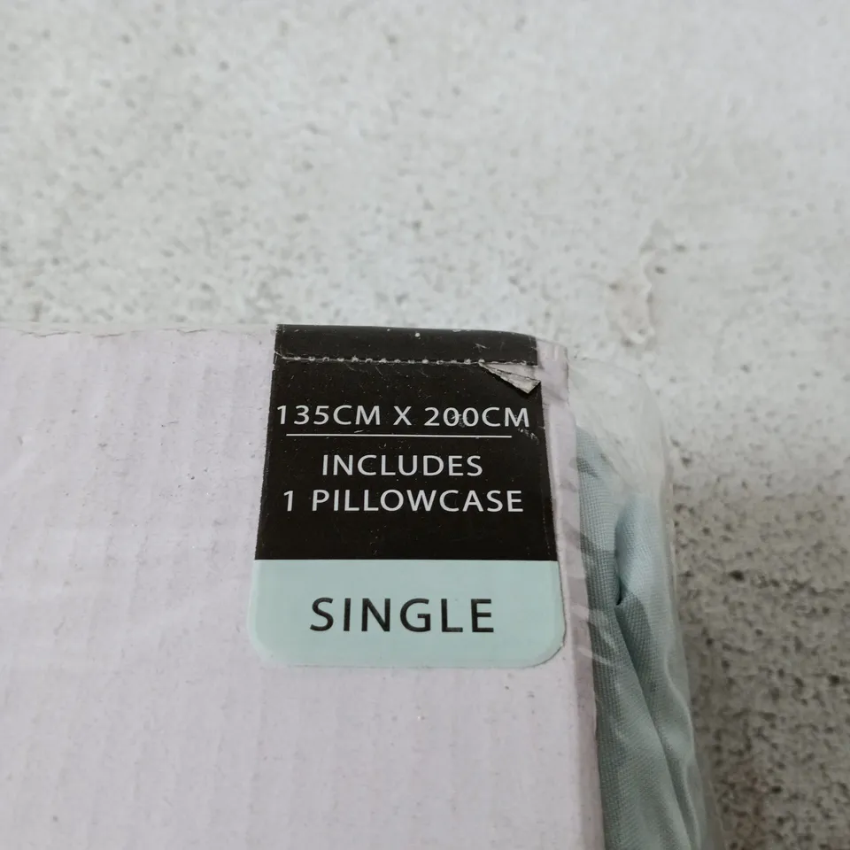 SLEEPDOWN ESSENTIAL SINGLE DUVET SET