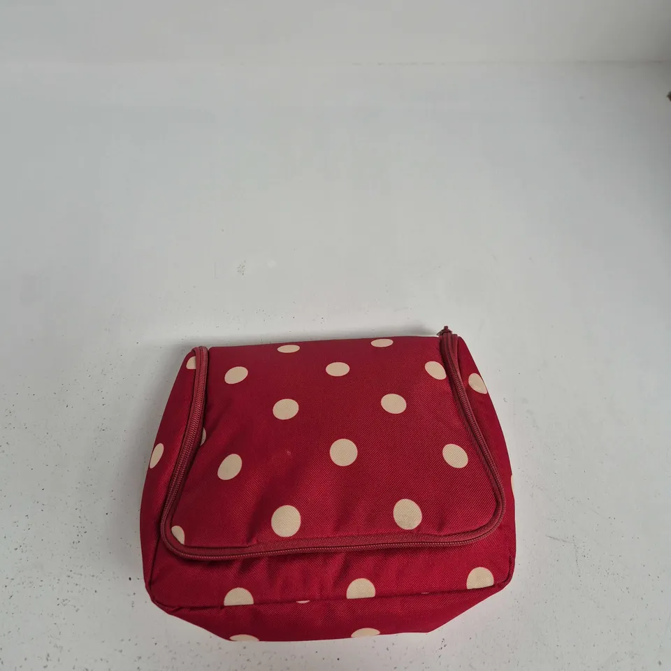 REISENTHEL TRAVEL ORGANISER BAG – RED POLKA DOT