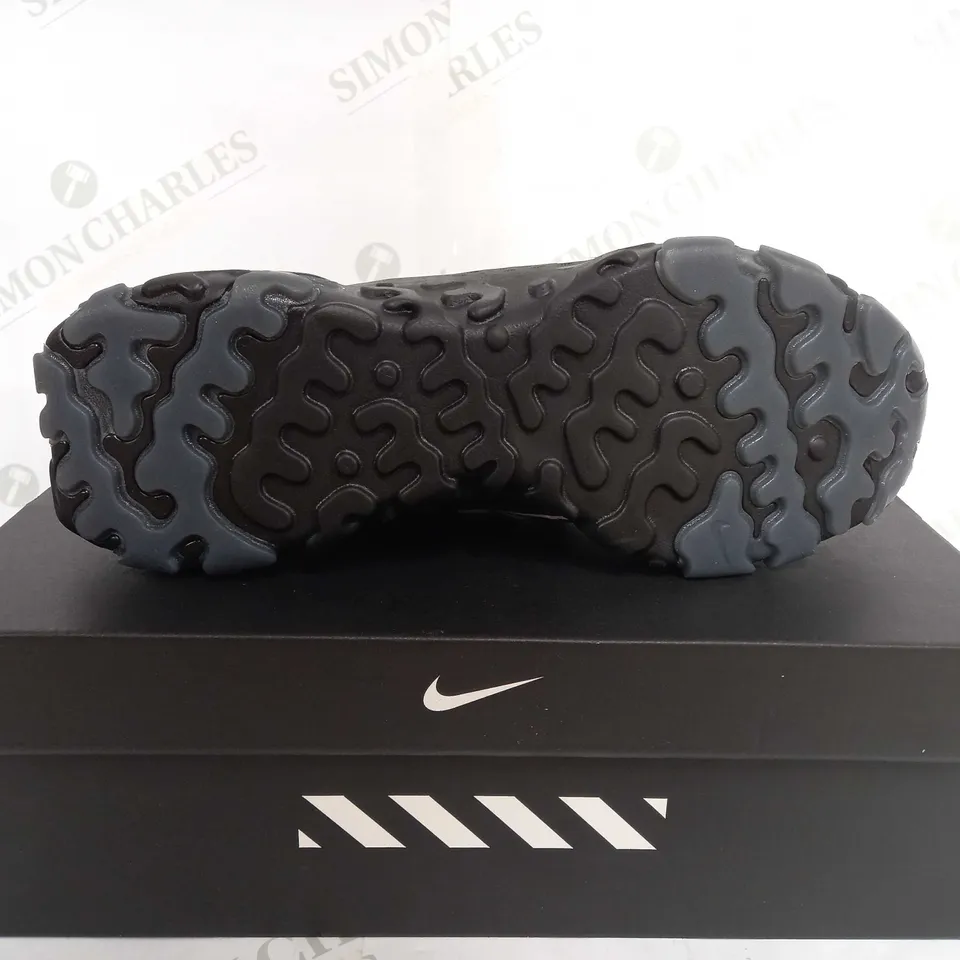 NIKE REACT VISION IN BLACK - UK 10