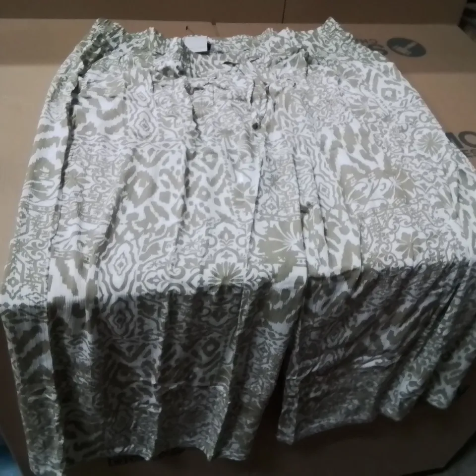 BOXED BRAND NEW APPROXIMATELY 14 JD WILLIAMS CRINKLE PALAZZO TROUSERS SIZE 30 TAUPE