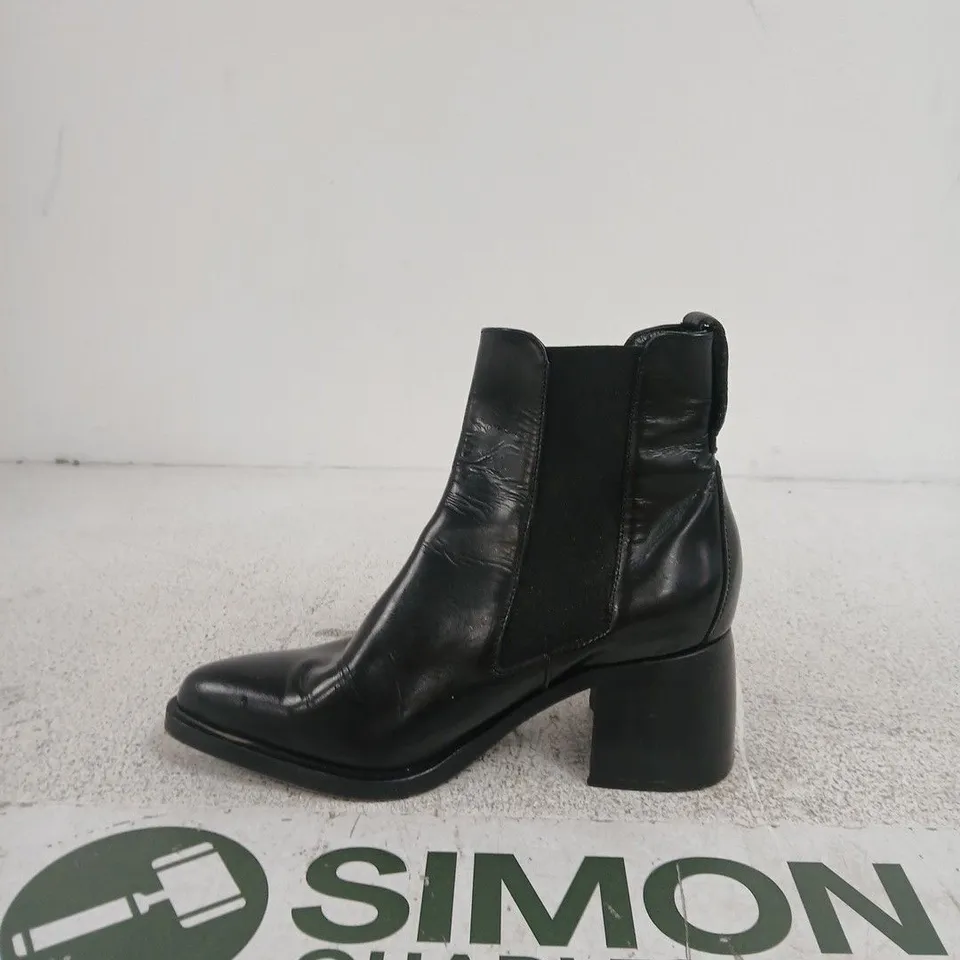 ALLSAINTS BLACK LEATHER CHELSEA BOOT, (EU37)