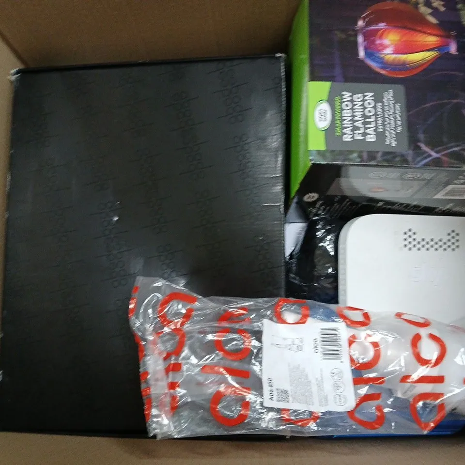 BOX OF APPROXIMATELY 12 ASSORTED ITEMS TO INCLUDE - SHARK FLEXSTYLE OVAL BRUSH, FOLDING POTTY SEAT, AND GLOW IN THE DARK ROCKS ETC. 