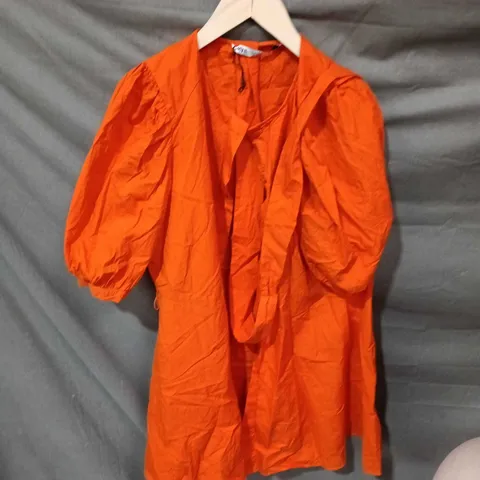 ZARA WOMEN’S ORANGE LIGHTWEIGHT JACKET WITH PUFF SLEEVES – UK XL (EU XL/US XL)
