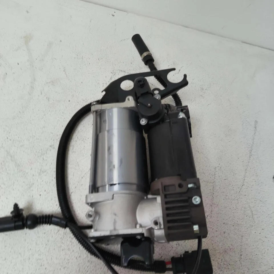 ELECTRIC MOTOR WITH PUMP ASSEMBLY