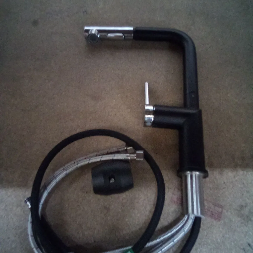 APPASO FLEXIBLE TAP IN BLACK