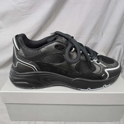 BOXED PAIR OF CLEENS PULSE RUNNERS IN PHANTOM - UK 10.5