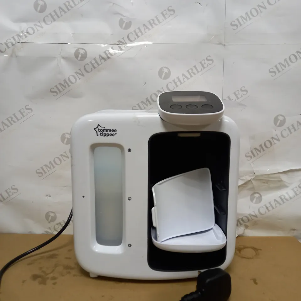TOMMEE TIPPEE PERFECT PREP DAY & NIGHT, BABY BOTTLE MAKER MACHINE WITH DIGITAL DISPLAY