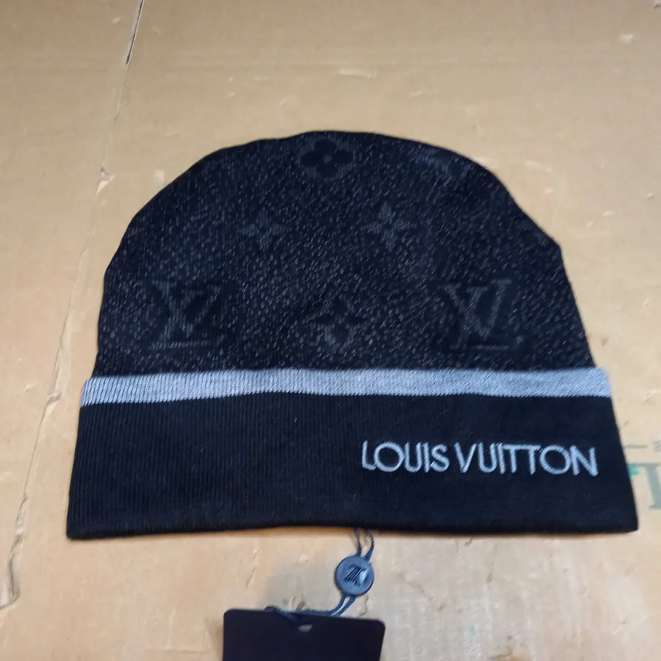 LOUIS VUITTON BEANIE HAT 