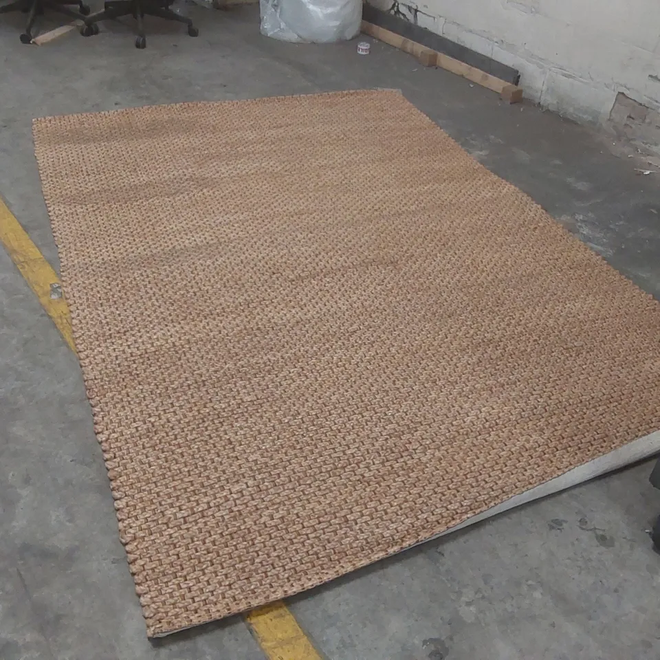 QUALITY DESIGNER AREA RUG - APPROXIMATELY 285 x 200cm