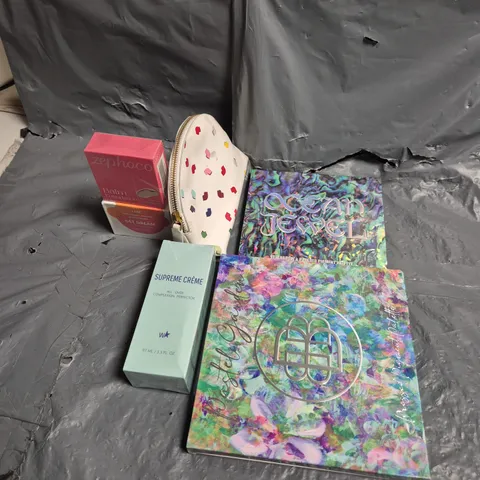 TOTE OF APPROXIMATELY 15 ASSORTED COSMETIC ITEMS TOO INCLUDE SUPREME CREME, OCEAN JEWEL AND BALM FOUNDATION