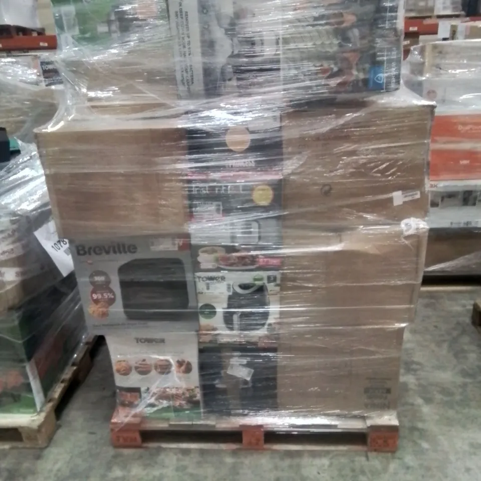 PALLET OF APPROXIMATELY 27 UNPROCESSED RAW RETURN HOUSEHOLD AND ELECTRICAL GOODS TO INCLUDE;