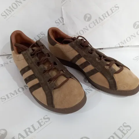 PAIR OF ADIDAS BROWN SPEZIAL TRAINERS SIZE 10