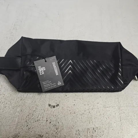 MANSCAPED THE SHED 2.0 TOILETRY TRAVEL BAG IN BLACK