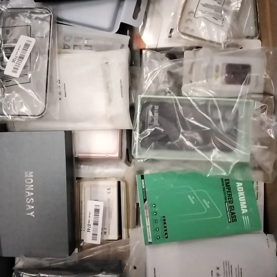 PALLET OF ASSORTED PHONE CASES