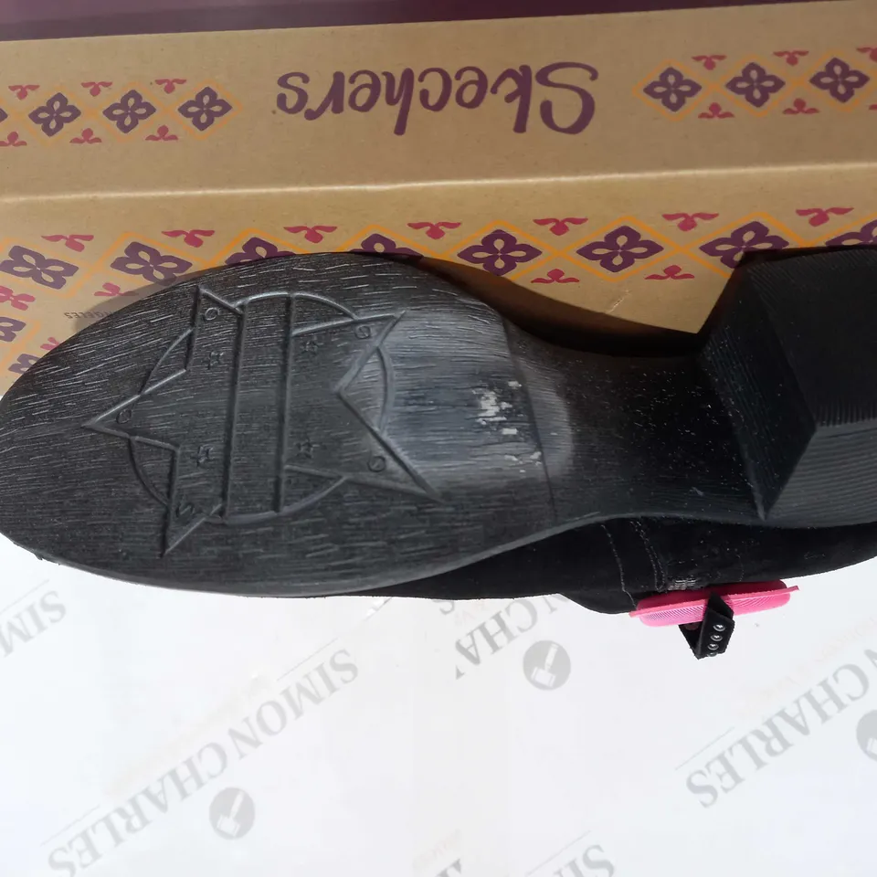 BOXED SKECHERS TAXI ZIP BOOTIES, BLACK - SIZE 8