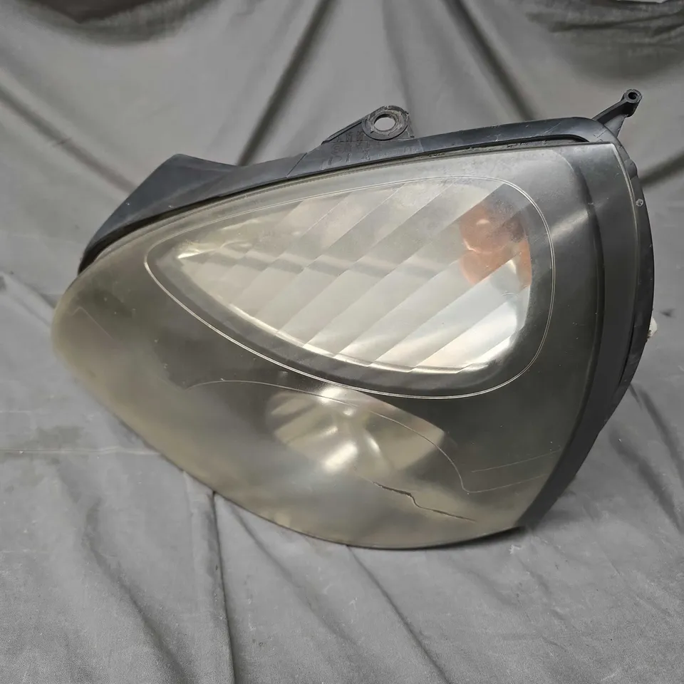UNBRANDED VEHICLE FRONT HEADLAMP UNIT - MODEL UNSPECIFIED - COLLECTION ONLY 