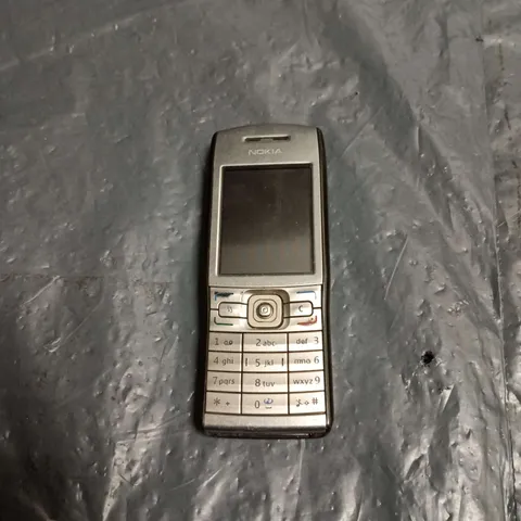 NOKIA MOBILE HANDSET – SILVER/BLACK