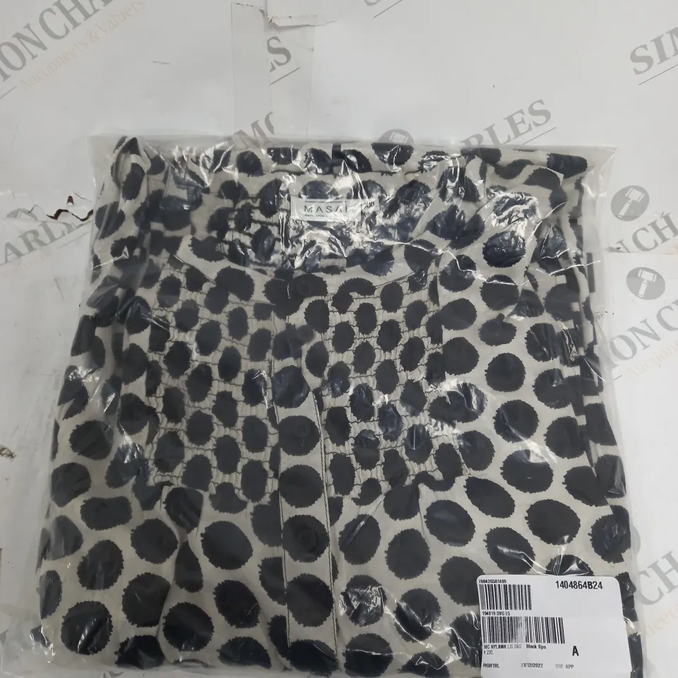 BOX OF APPROXIMATELY 40 ASSORTED CLOTHING PRODUCTS IN VARIOUS SIZES TO INCLUDE SKIRTS, JUMPERS, DRESSES ETC - COLLECTION ONLY