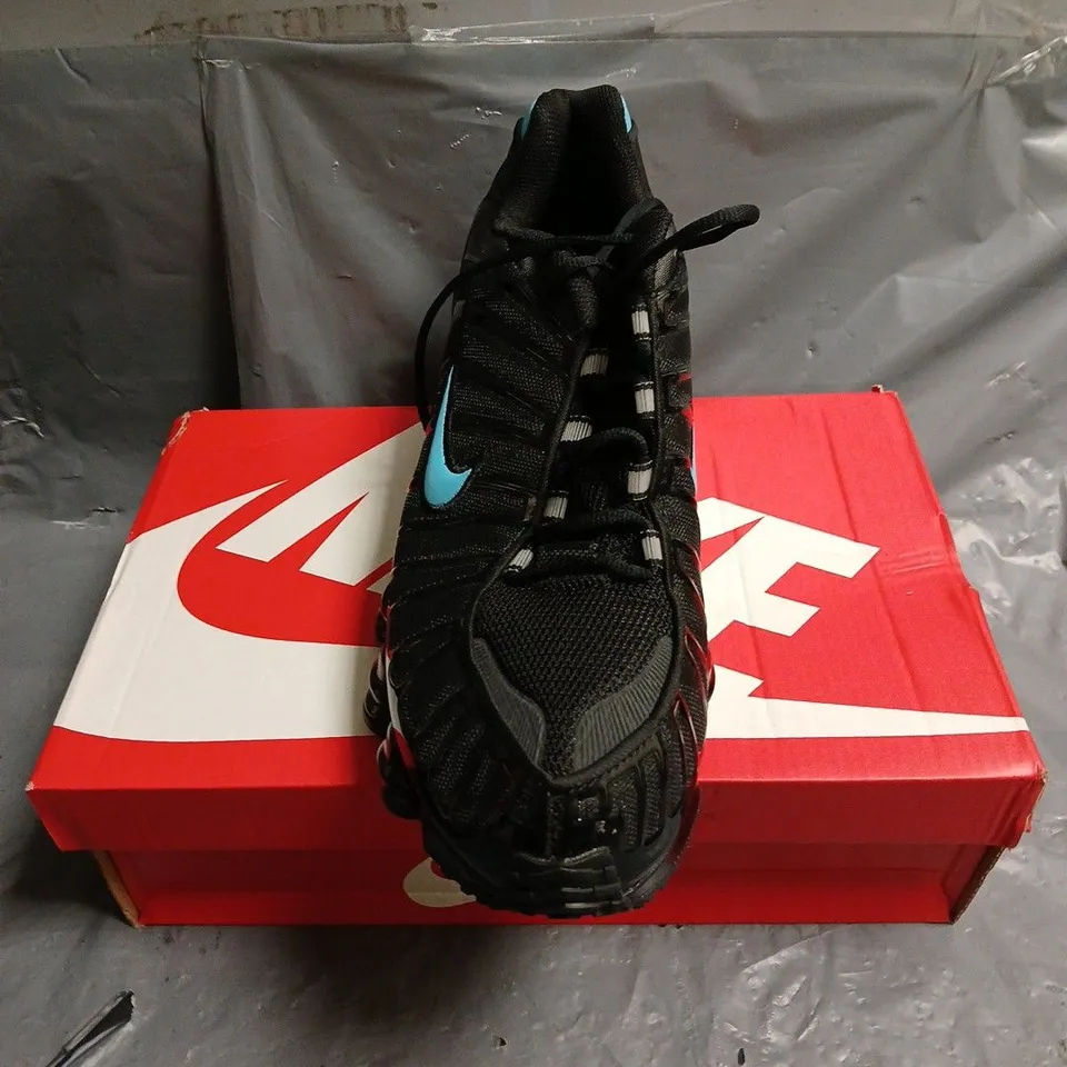 BOXED PAIR OF NIKE SHOX TL TRAINERS - 11