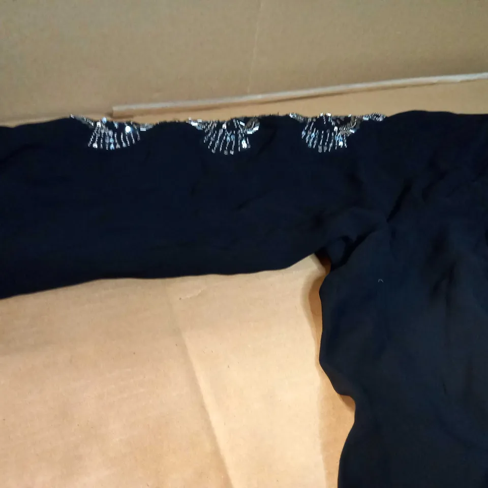 WALLIS BLACK EMBELLISHED SLEEVE DRESS - SIZE 20
