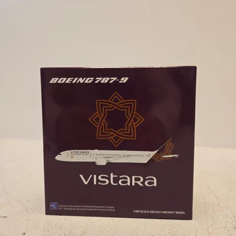 BOEING 787-9 VISTARA 1/400 SCALE DIECAST AIRCRAFT MODEL (BOXED)