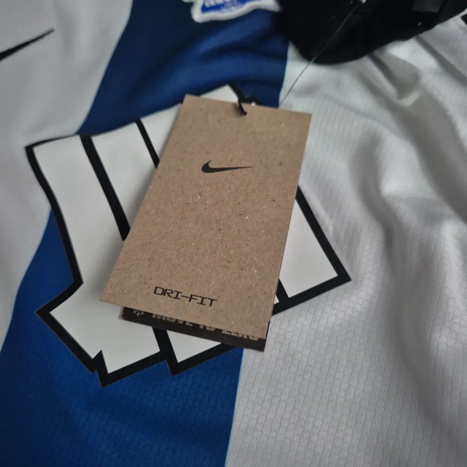 NIKE DRI-FIT YOUTH UNISEX SOCCER JERSEY – WHITE WITH BLUE SASH (YOUTH - UNISEX XL) BIRMINGHAM CITY