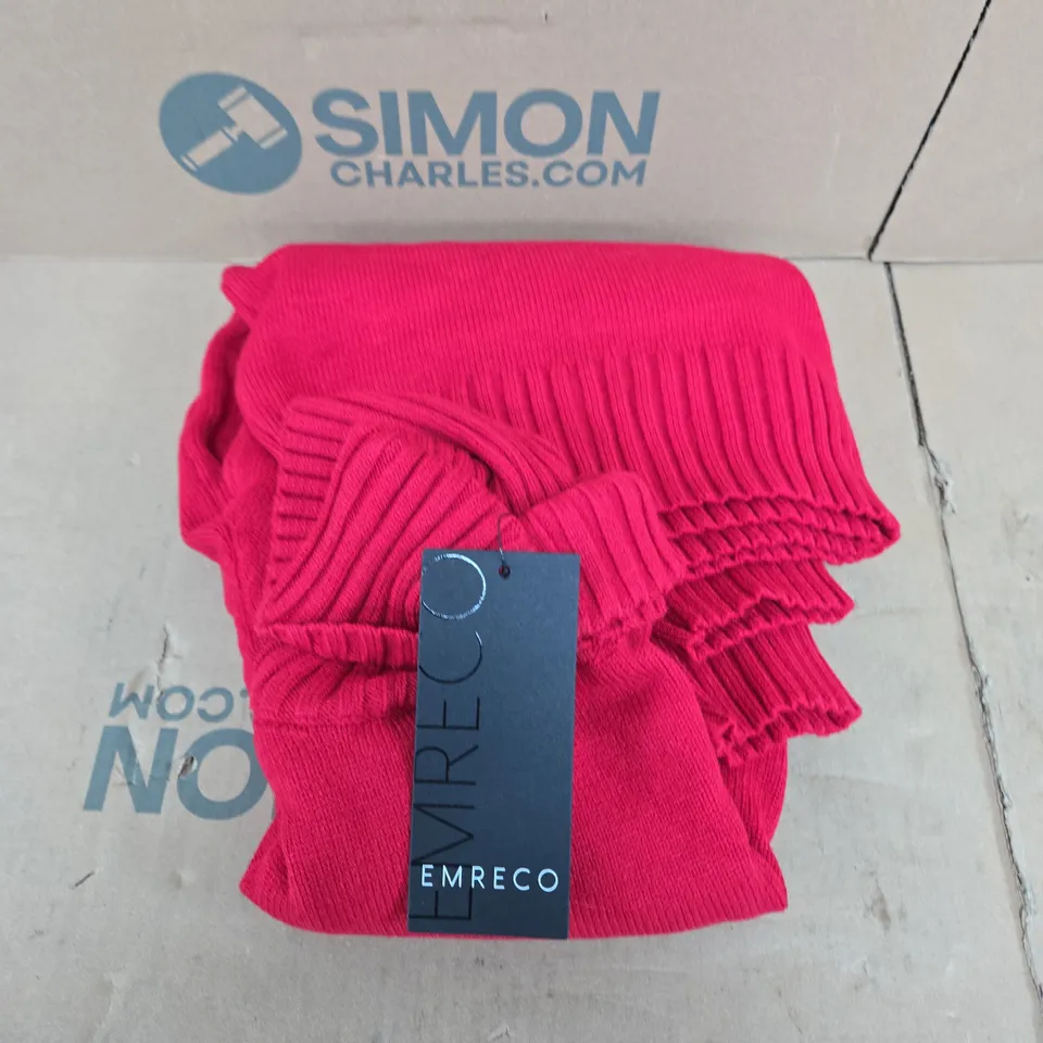 EMRECO ROLL-NECK JUMPER – RED, CABLE FRONT CHUNKY KNIT – SIZE M