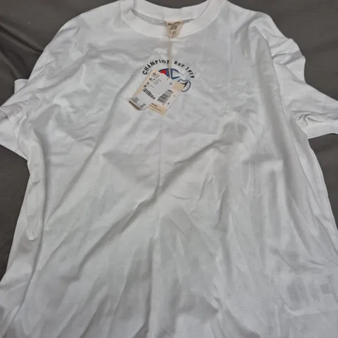 CHAMPION LOGO T-SHIRT IN WHITE - L