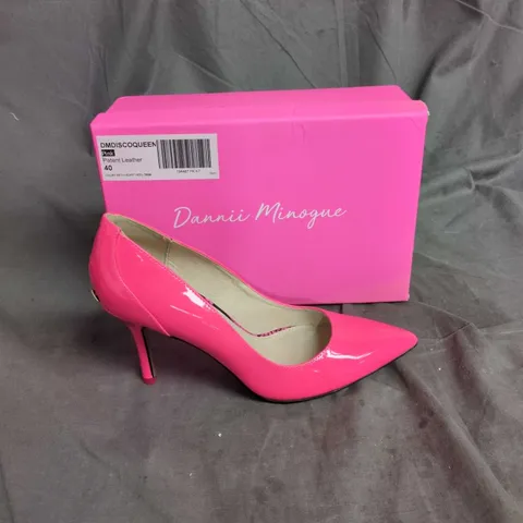 DANNII MINOGUE PINK PATENT LEATHER HIGH HEELS – UK7 (EU40) – BOXED